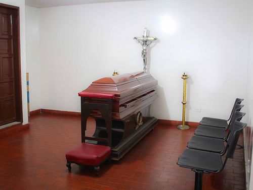 Funeraria Capillas de La Fe - Sede North Point - Bogotá / Usaquén
